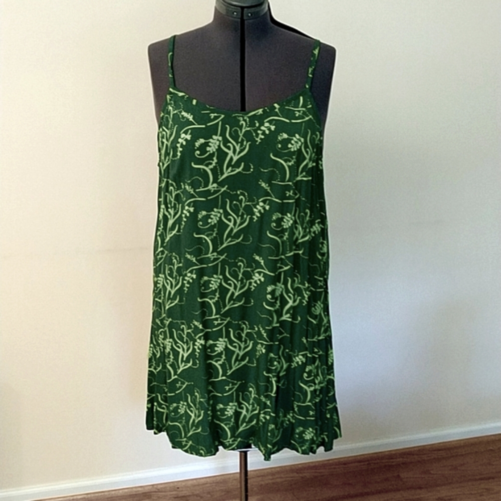 Green print slip dress m